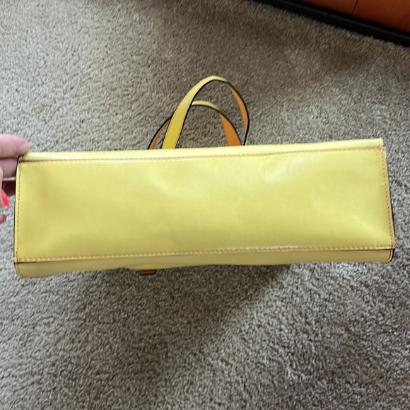 NWOT Emillie M Handbag - Picture 3 of 8